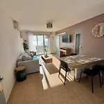 Lägenhet T2 Cyprien Avec Vue Sur La Mer, A 50 M De La Plage, Parking